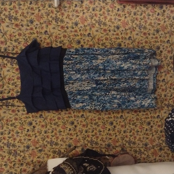 Elle dress size small - Picture 5 of 5